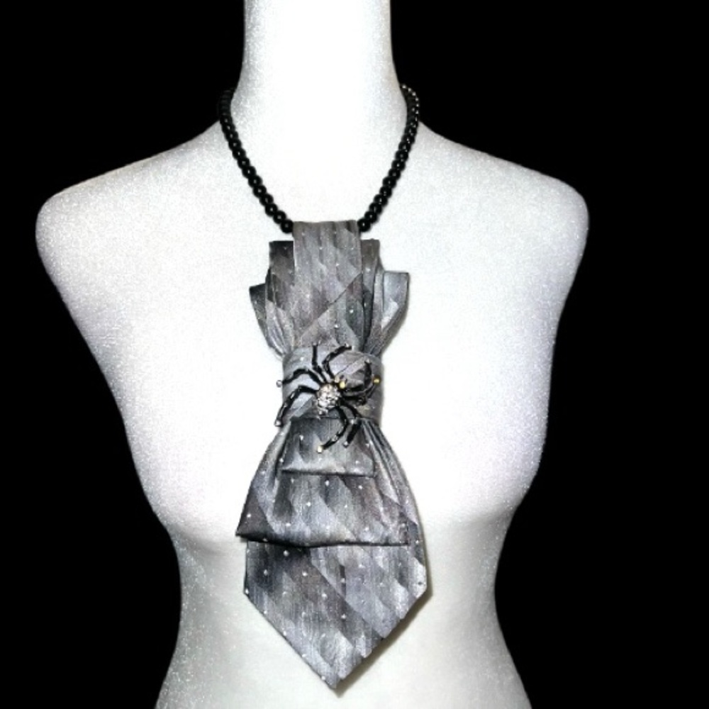 “Dainty Dapper” Black Silvery Patterned Necktie N… - image 2